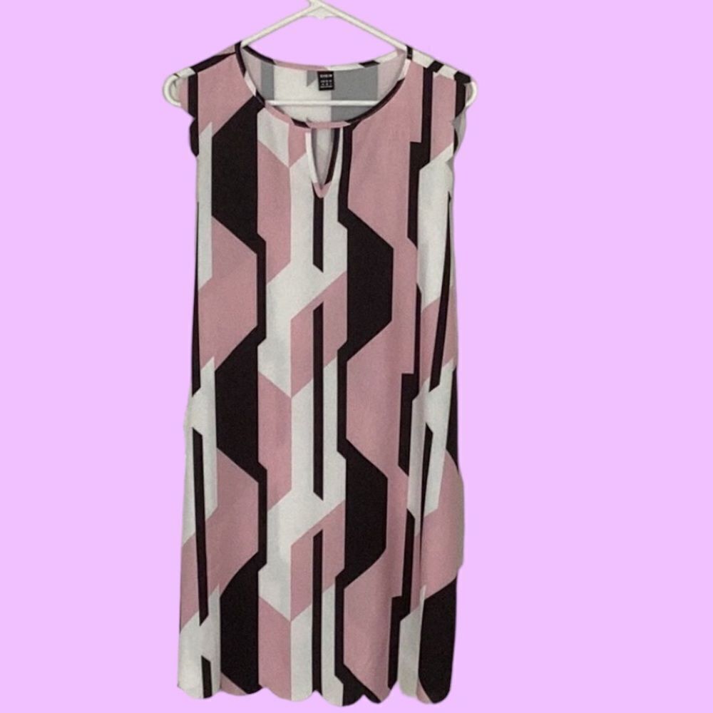 SHEIN NEW COLOR BLOCK KEYHOLE NECK SCALLOPED DRESS MEDIUM - Picture 8 of 9